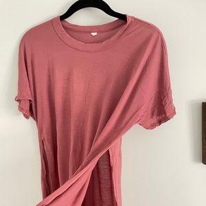 Alo short sleeve t-shirt